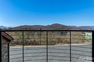 4 Chimney Crest Dr, Asheville, NC 28806 - Photo 2