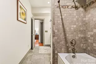 4 Chimney Crest Dr, Asheville, NC 28806 - Photo 20