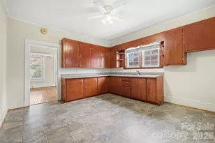 214 Wood St, Mount Holly, NC 28120 - Photo 6