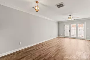 1336 Green Oaks Ln, Charlotte, NC 28205 - Photo 6