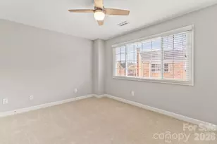 1336 Green Oaks Ln, Charlotte, NC 28205 - Photo 16