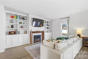 2215 Transatlantic Ave, Charlotte, NC 28215 - Photo 12