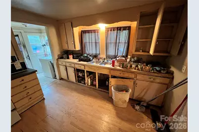 1604 Salisbury Avenue, Albemarle, NC 28001 - Photo 6