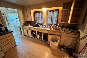 1604 Salisbury Ave, Albemarle, NC 28001 - Photo 6