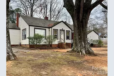 1604 Salisbury Avenue, Albemarle, NC 28001 - Photo 2