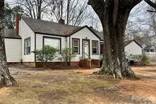 1604 Salisbury Ave, Albemarle, NC 28001 - Photo 2