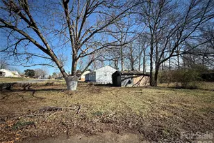 2924 Burbank Dr, Charlotte, NC 28216 - Photo 16