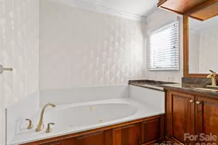 110 Deerlake Dr, Asheville, NC 28803 - Photo 16