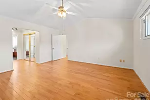 110 Deerlake Dr, Asheville, NC 28803 - Photo 14