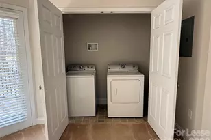 6445 Terrace View Ct, Charlotte, NC 28269 - Photo 12