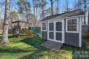 1834 Summerhill Dr, Charlotte, NC 28212 - Photo 26