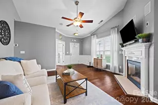 417 Silver Cypress Ln, Fort Mill, SC 29708 - Photo 4