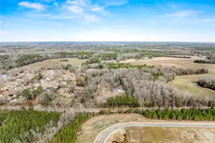 670 Summersby St, Chester, SC 29706 - Photo 36