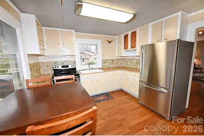 1340 1st Avenue Place NW, Hickory, NC 28601 - Photo 14