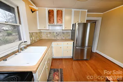 1340 1st Avenue Place NW, Hickory, NC 28601 - Photo 16