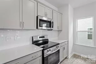 5835 Tuckaseegee Rd, Charlotte, NC 28208 - Photo 8