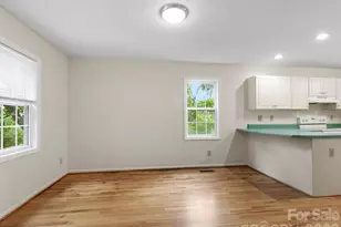 44 Leisure Mountain Rd, Asheville, NC 28804 - Photo 10