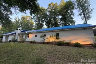 1010 Wesley St, Shelby, NC 28150 - Photo 16