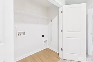 311 E King St, Kings Mountain, NC 28086 - Photo 32