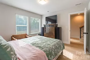 6017 Irwins Br Dr, Charlotte, NC 28217 - Photo 30