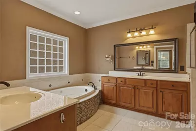 1838 31st Avenue Lane NE, Hickory, NC 28601 - Photo 18