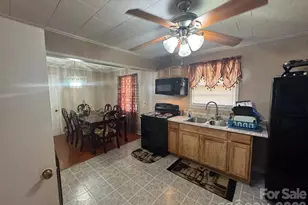 422 E 12th Ave, Gastonia, NC 28054 - Photo 4