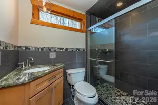 316 Oakdale Dr, Hendersonville, NC 28791 - Photo 14