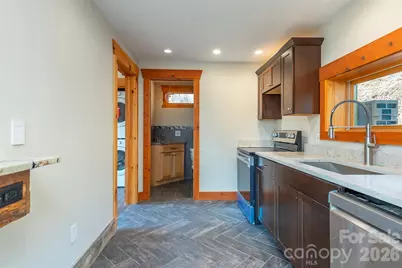 316 Oakdale Drive, Hendersonville, NC 28791 - Photo 6