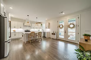 11216 Wooded Saddle Rd, Charlotte, NC 28216 - Photo 10