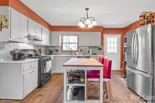 405 Loop Rd, Campobello, SC 29322 - Photo 18