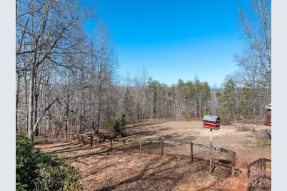 405 Loop Road, Campobello, SC 29322 - Photo 42