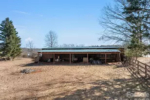 405 Loop Rd, Campobello, SC 29322 - Photo 46