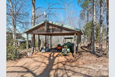 405 Loop Road, Campobello, SC 29322 - Photo 16