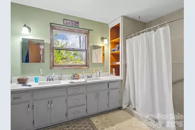 405 Loop Road, Campobello, SC 29322 - Photo 24