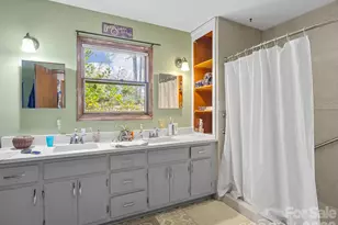 405 Loop Rd, Campobello, SC 29322 - Photo 24