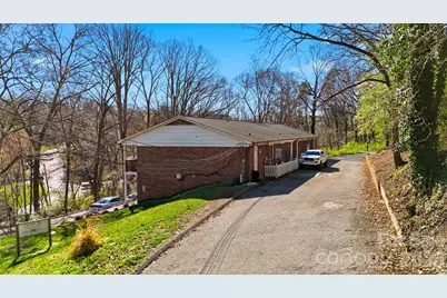 1075 7th Avenue NW, Hickory, NC 28601 - Photo 4