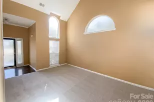 7824 Buddy Holly Rd, Charlotte, NC 28216 - Photo 6