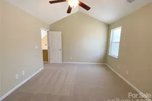 7824 Buddy Holly Rd, Charlotte, NC 28216 - Photo 14