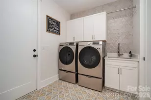 4125 Spring St, Matthews, NC 28105 - Photo 36