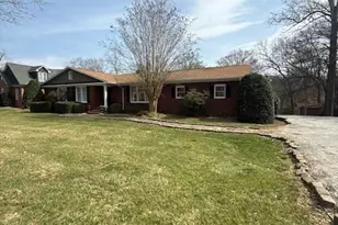 872 Armstrong Rd, Belmont, NC 28012 - Photo 2