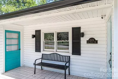 1378 8th Street NW, Hickory, NC 28601 - Photo 2