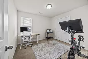 2730 Riley Woods Ln, Charlotte, NC 28269 - Photo 20