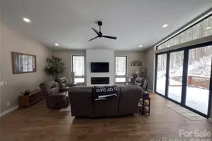 95 W Round Top Rd, Bryson City, NC 28713 - Photo 10