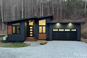 95 W Round Top Rd, Bryson City, NC 28713 - Photo 1