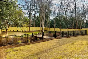 839 Drummond Ave, Charlotte, NC 28205 - Photo 26