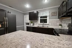 221 Valdese Dr, Morganton, NC 28655 - Photo 4