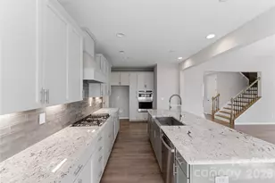 107 Winterberry St, Mooresville, NC 28117 - Photo 18