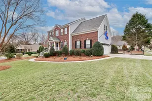 1917 Weighmont Ct, Mint Hill, NC 28227 - Photo 2