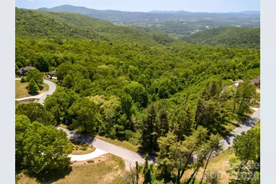 #178 Dancing Bear Drive, Hendersonville, NC 28792 - Photo 2