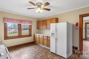 102 Rhododendron Dr, Brevard, NC 28712 - Photo 10